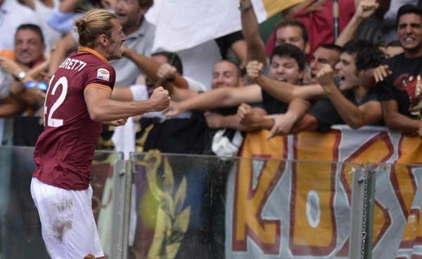 Il Napoli sbanca Milano, la Roma vince il derby