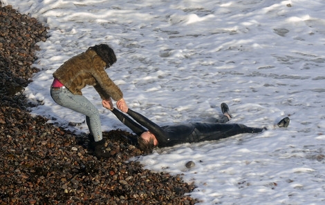 Venezia 70. “Under the skin”, britannico e discusso in concorso