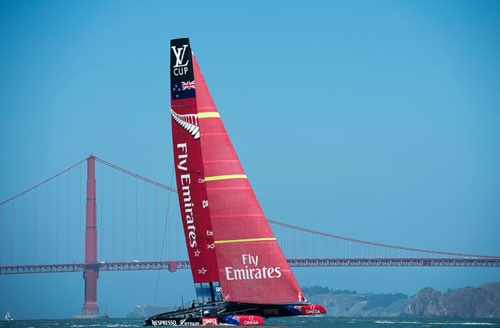 Vela. America’s Cup: Team New Zealand affonda Oracle USA, 2-0 per i kiwi