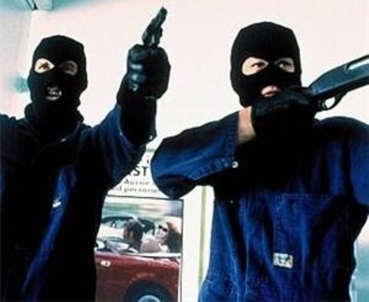Rapine. 27 colpi in 8 mesi, sgominata banda, 7 arresti