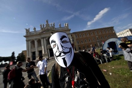 Cortei Roma contro austerità. Movimenti casa partiti da piazza San Giovanni. LA DIRETTA