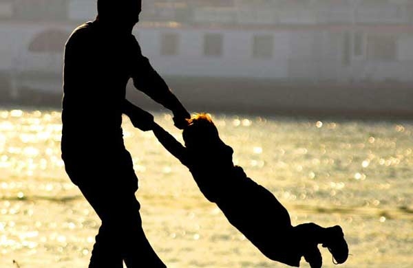 Mantenere un figlio è diventato un lusso