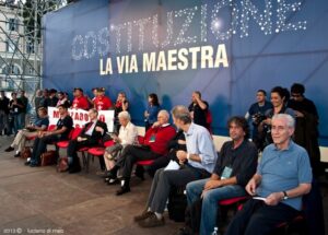 Costituzione. Migliaia in piazza per difendere la Carta. LE FOTO