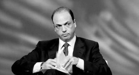 Alfano: ”Demagogia abolire la Bossi-Fini”. Si vergogni. Letta non può tacere