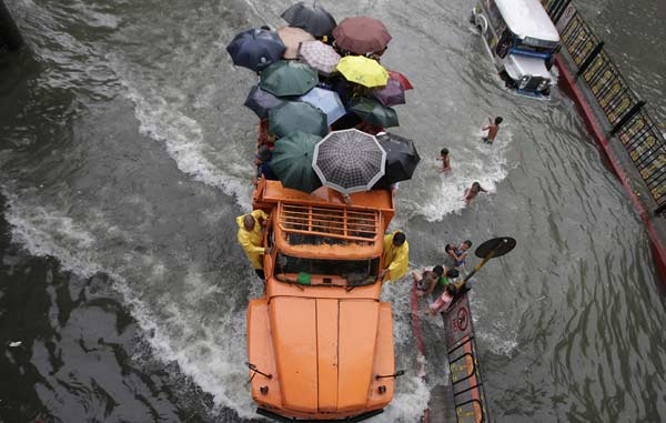Filippine. Save the Children, al via le operazioni di soccorso in condizioni drammatiche