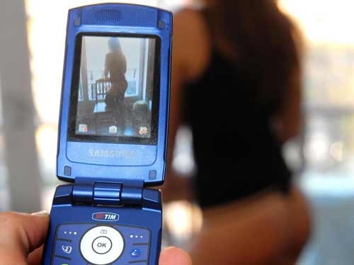 Prostituzione minorile. A Milano scoppia il caso delle ragazze doccia
