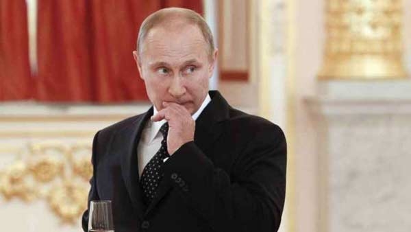Papa Bergolio riceverà Putin. Gli ricordi le Pussy Riot e gli attivisti di GreenPeace