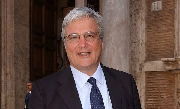 Soluzione unitaria per il Pd Capitolino. Cosentino è il nuovo segretario