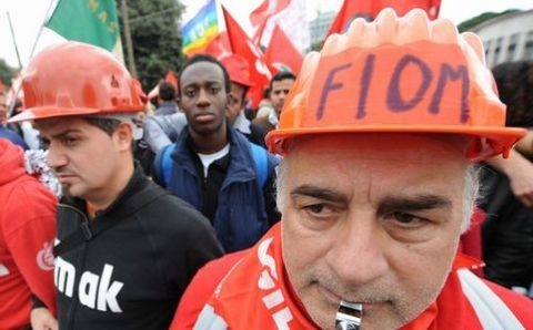 La Fiom torna in Fiat dalla porta principale. Si aprono i cancelli chiusi da tre anni