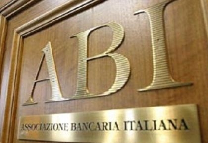 Bancari in piazza contro il clientelismo