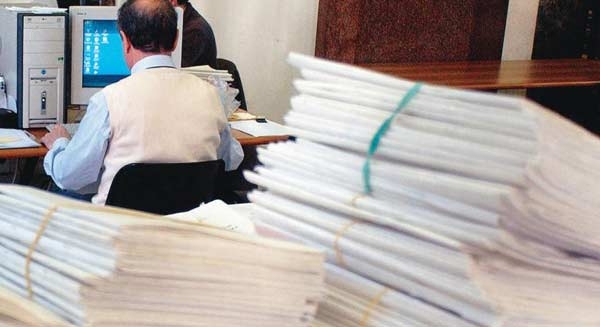 Ocse. I dipendenti pubblici italiani sono pochi e malpagati