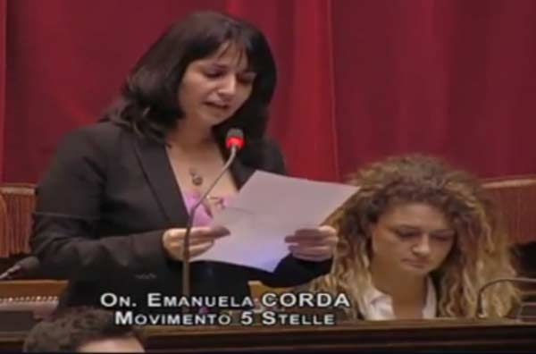 Anniversario Nassiriya. M5S ricorda anche il kamikaze ed è polemica