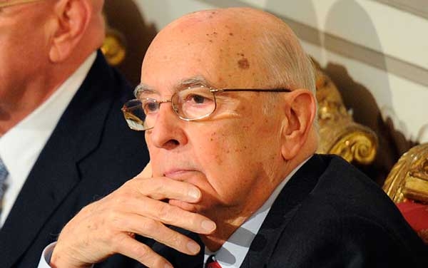 Napolitano “non ragioniam di lor, ma guarda e passa”