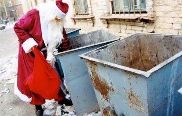 Natale. La crisi morde, ma gli italiani non rinunciano ai regali sotto l’albero