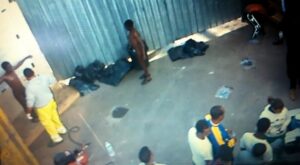 Khalid, prigioniero a Lampedusa
