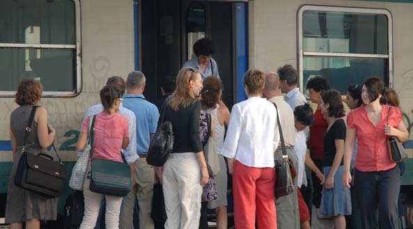 Pendolaria. Un’Italia a due velocità, Legambiente presenta il rapporto 2013