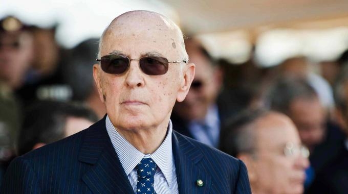 Napolitano scrive alle Camere. Troppe ‘intrusioni’ nei Decreti