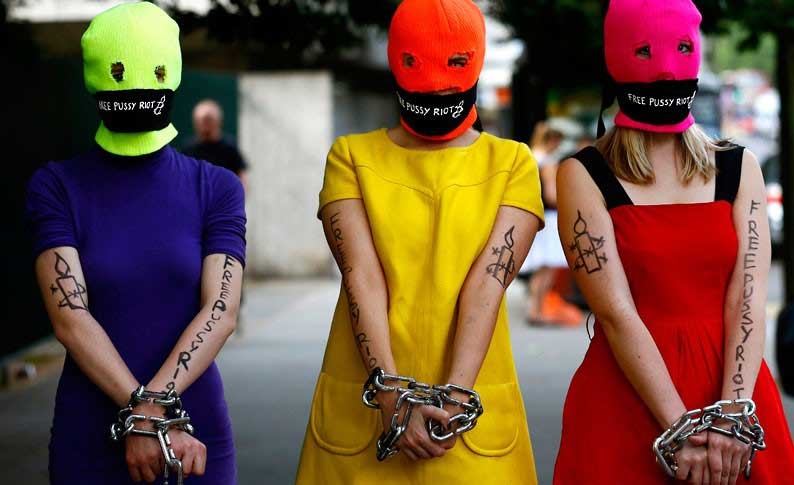 La Duma modifica la proposta di Putin. Amnistia anche per Greenpeace e Pussy Riot