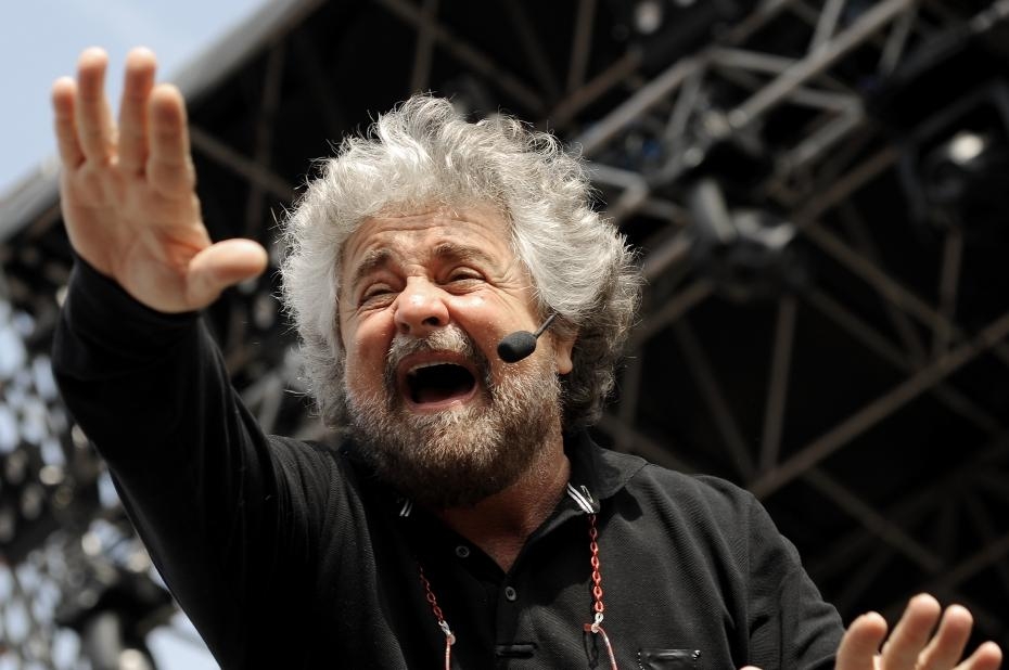 Attenti a Grillo, fa strame della Costituzione