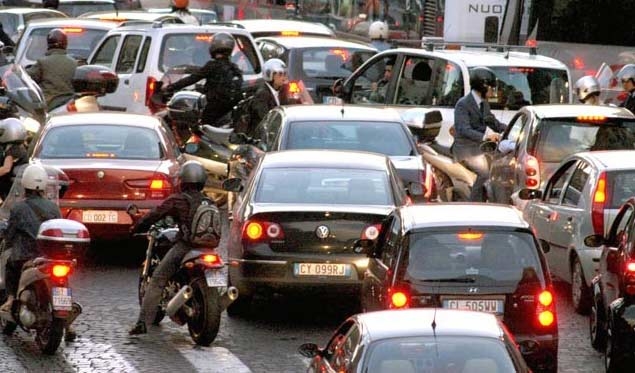 Smog. A Roma martedì e mercoledì targhe alterne