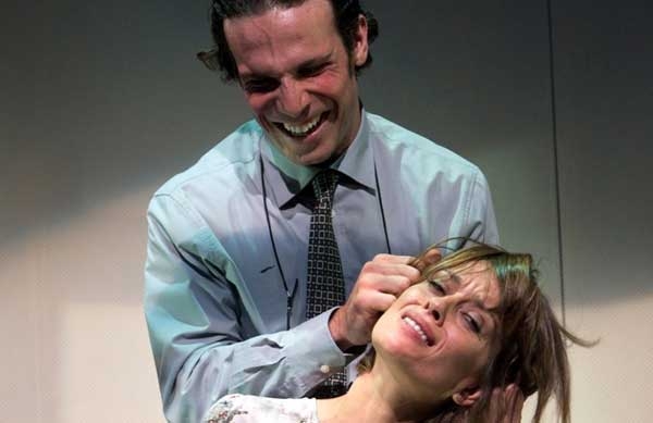 Teatro Quirino. “Parole incatenate”, vittime e carnefici in amore. Dal 26 dicembre