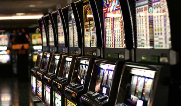 Slot machine. E’ ancora bufera sull’emendamento, un regalo alle lobby