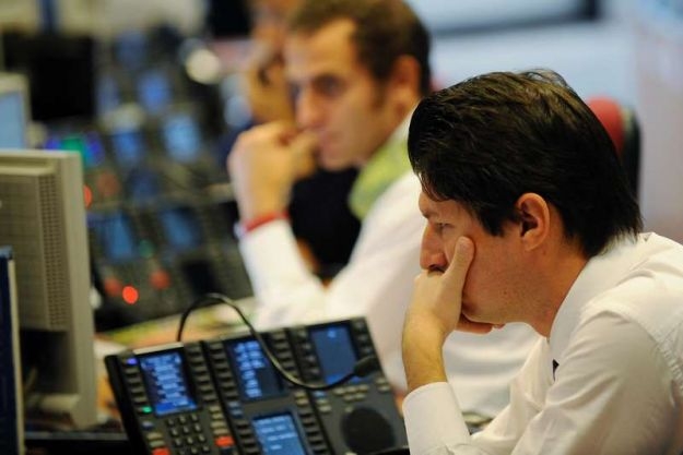 Il calo dello spread esalta le Borse ma deprime il paese