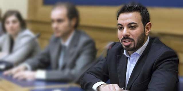 Boia della democrazia. Sorial del M5S indagato per vilipendio