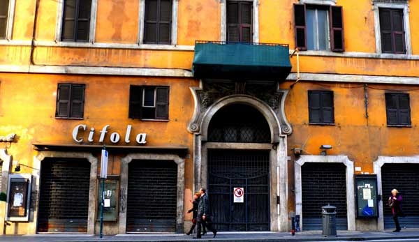 Traffico eliminato, aria pulita, intanto commercio e commercianti muoiono