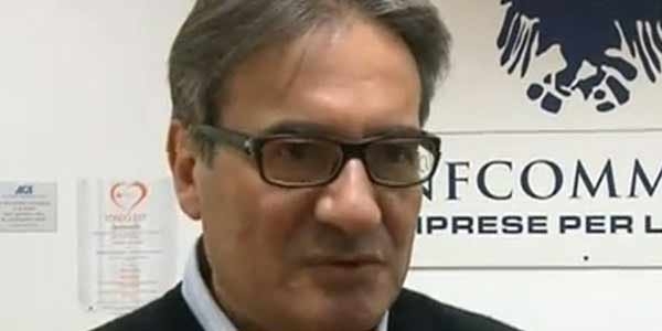 Nuove tensioni all’Aquila. Direttore Confcommercio minaccia di darsi fuoco