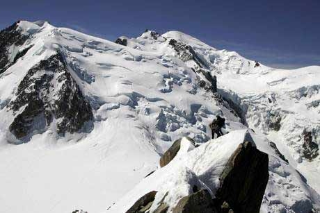 Ancora vittime nelle montagne. Sono dispersi due alpinisti