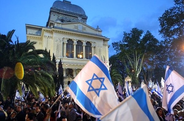 Antisemitismo.Teste di maiale mozzato recapitate al Museo di Roma