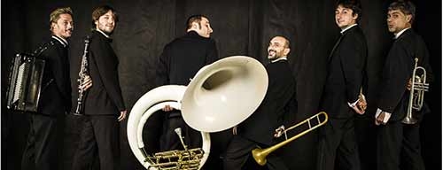 Fabrica Festival. Domenica 19 gennaio CAMILLOCROMO Circus Swing Orchestra