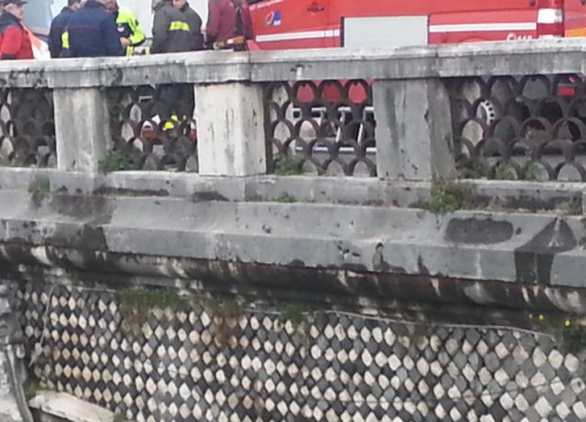 Tivoli. Donna muore dopo essersi lanciata da un ponte