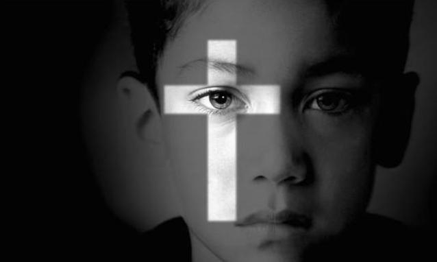 Preti pedofili. Il Vaticano ha violato la convenzione sull’infanzia