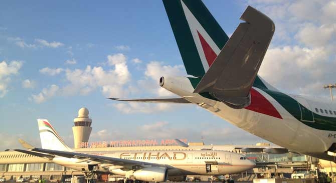 Alitalia. L’invasione araba è alle porte. Air France smentisce dialogo con Etihad