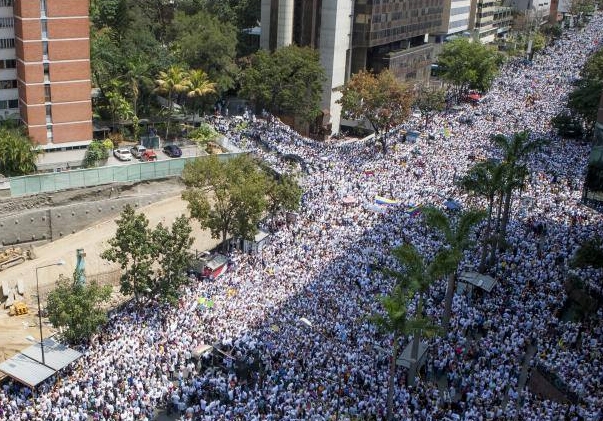 Venezuela. Scontri tra studenti e polizia. Sei morti in dieci giorni