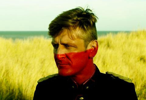 Ozark Henry, il ‘Bowie’ fiammingo sbarca a Roma al Circolo degli Artisti