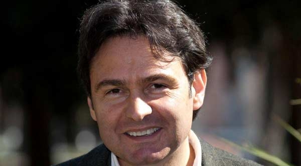 La capitale senza fondi. Intervista a Gianni Paris