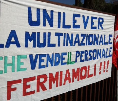 Unilever, licenziamenti per 121 persone. Oggi primo sciopero dei dipendenti