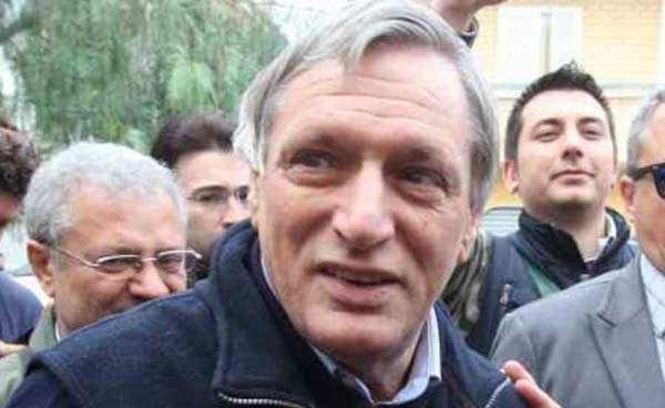 Don Ciotti, centomila contro mafia e corruzione