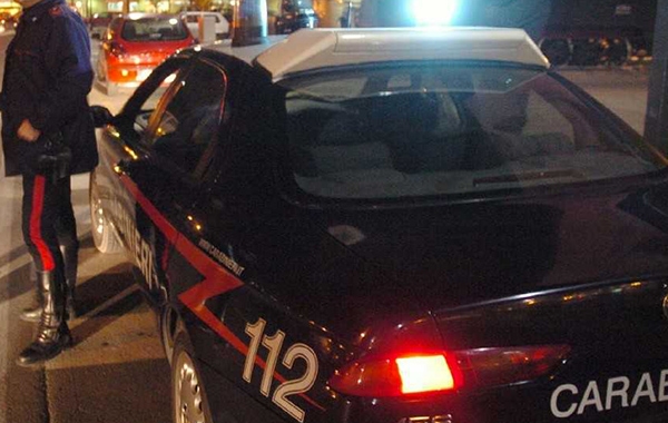 Ragazzina di 13 anni si suicida dopo essere stata rimproverata dal padre