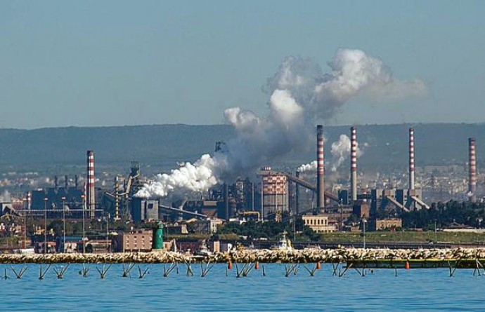 Ilva di Taranto. Chiesto rinvio a giudizio per 50 persone tra cui i Riva e Vendola