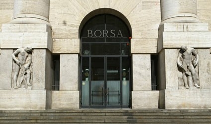 L’euroscetticismo non frena Piazza Affari, volano le banche