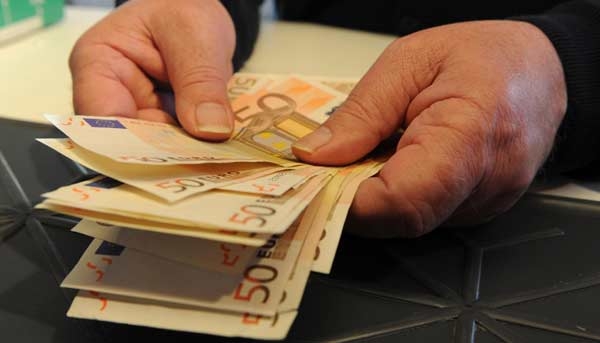 Arrestato e sospeso dal servizio direttore filiale banca per usura