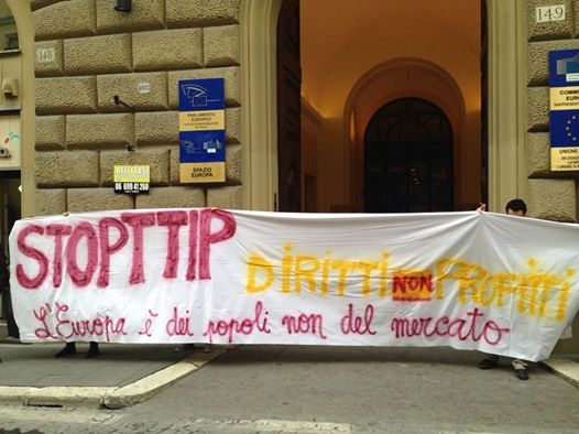 Sit-in dei movimenti contro il partenariato transatlantico. L’Europa è dei popoli non del mercato