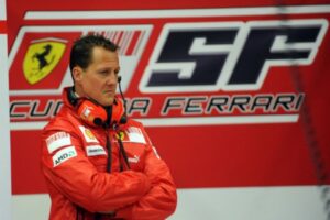 Bahrain. Omaggio a Schumacher, massa ok in pista