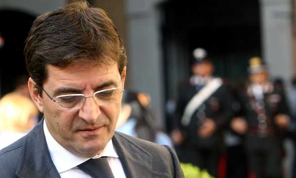 Cosentino interrogato da gip in carcere non risponde alle domande