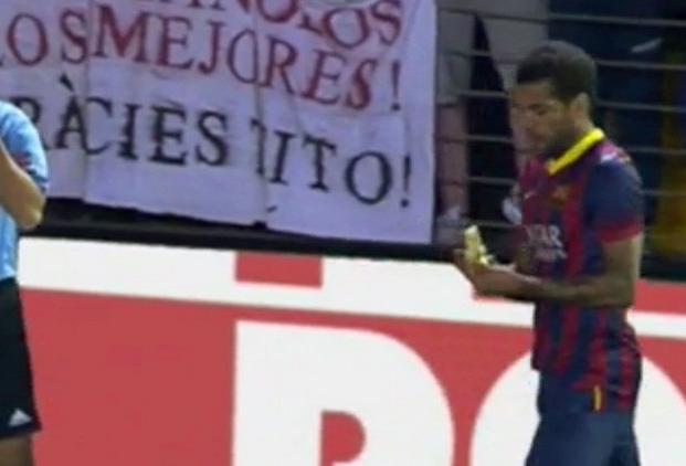 Dani Alves. Un ‘morso’ contro il razzismo