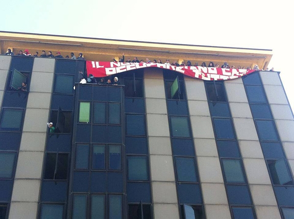 Casa. Roma, Municipio VIII ancora occupato. Servizi sospesi